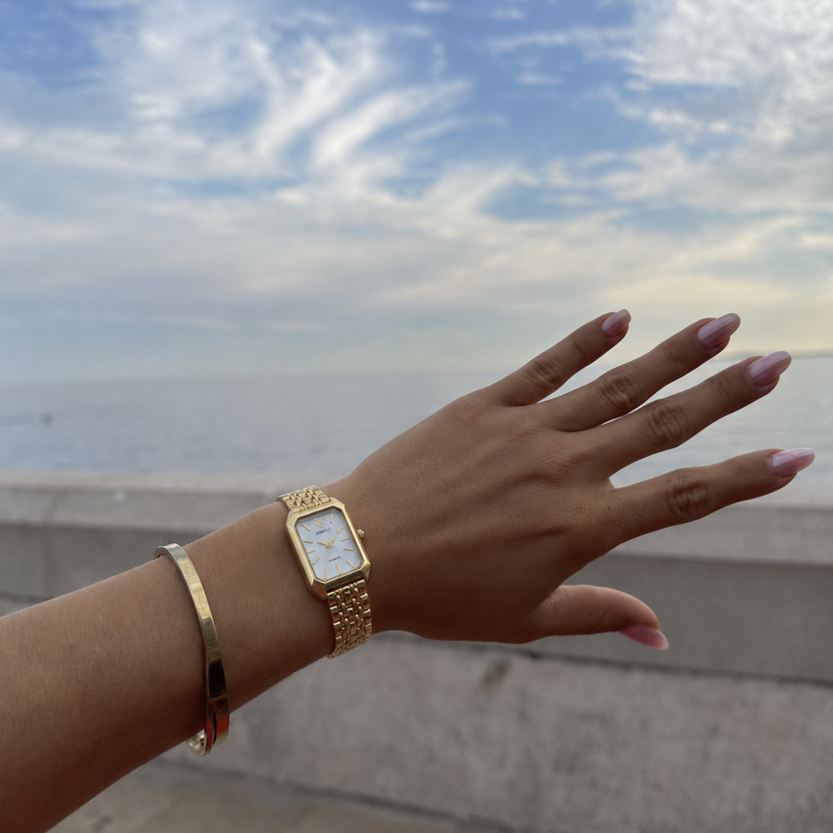 Le Marais Watch Lumière | Sore & Lisse